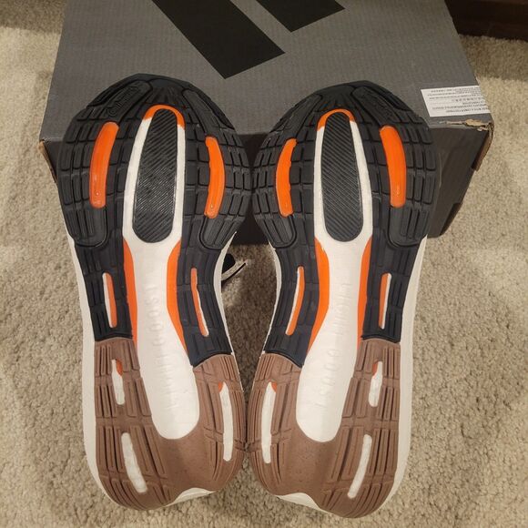 NIB Adidas Ultraboost Light Women's Running Shoes Black Size 6 Gym Workout - Picture 5 of 10